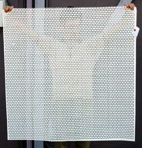 サイズは1m×1m。